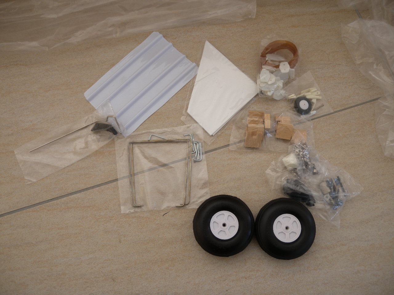 modellbau:supercub:unbox:dscn0841.jpg