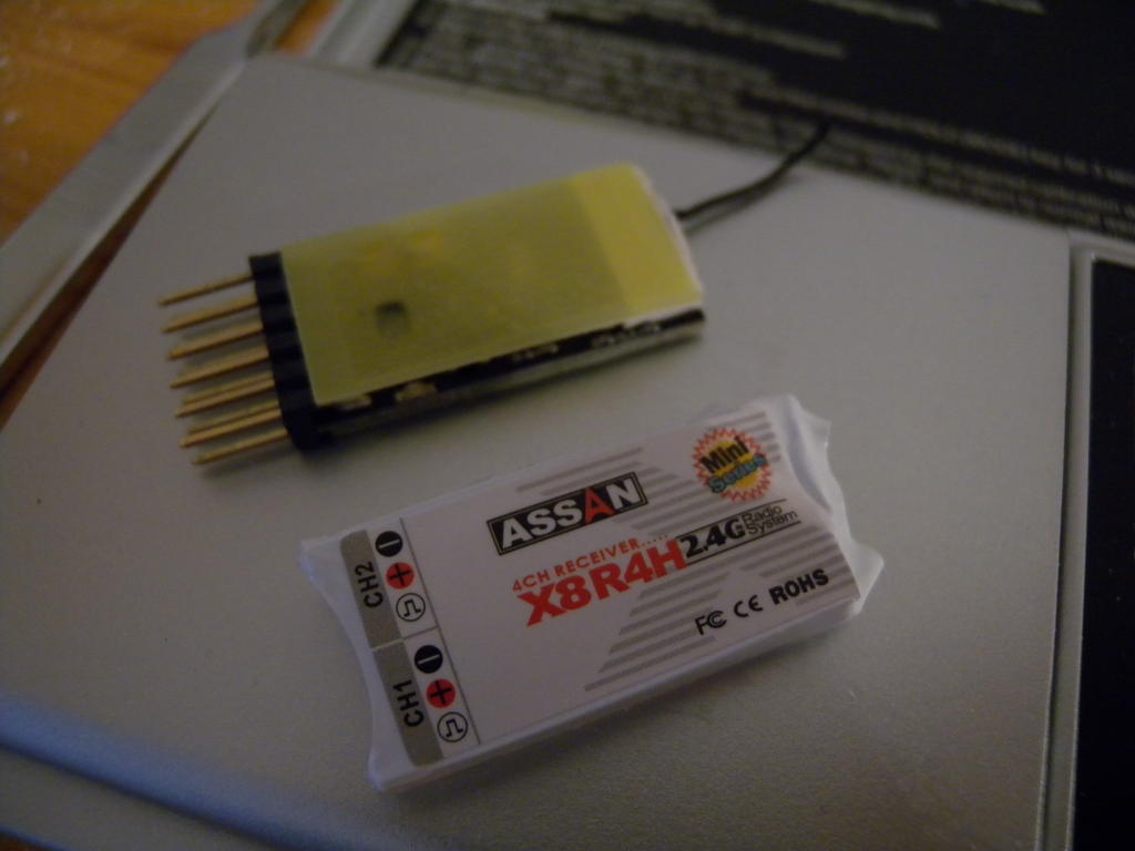 modellbau:tips:receivers:assan_x8r4h_strip_1.jpg