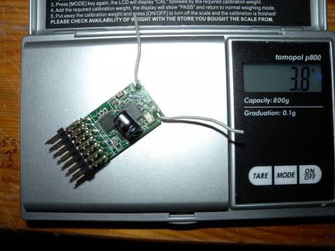 DSM kompatibler Empfänger auf der Waage