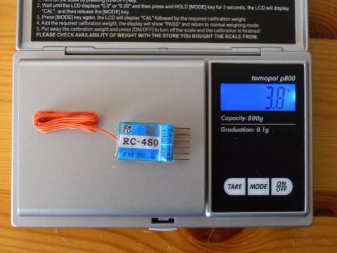 FD RC-4S0 auf der Waage